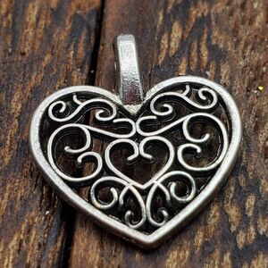Victorian heart silver tone filigree openwork charm pendant